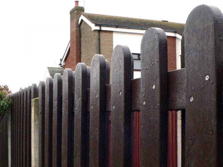 Recycled Plastic Fencing Playscape